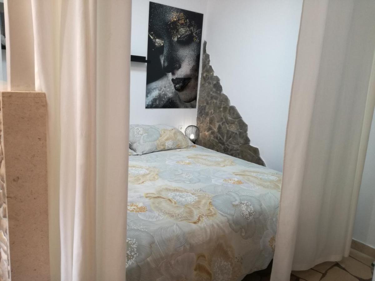 Relax Tiny Villas 40 Meters Of The Beach Zrnovo Bagian luar foto